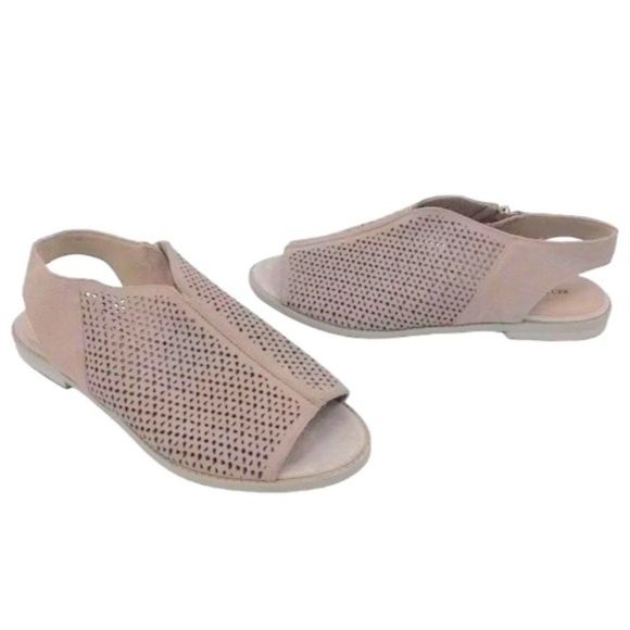 Kelsi Dagger Brooklyn Seneca Sandals Beige Suede Perforated Open Toe Slingback - Picture 4 of 7